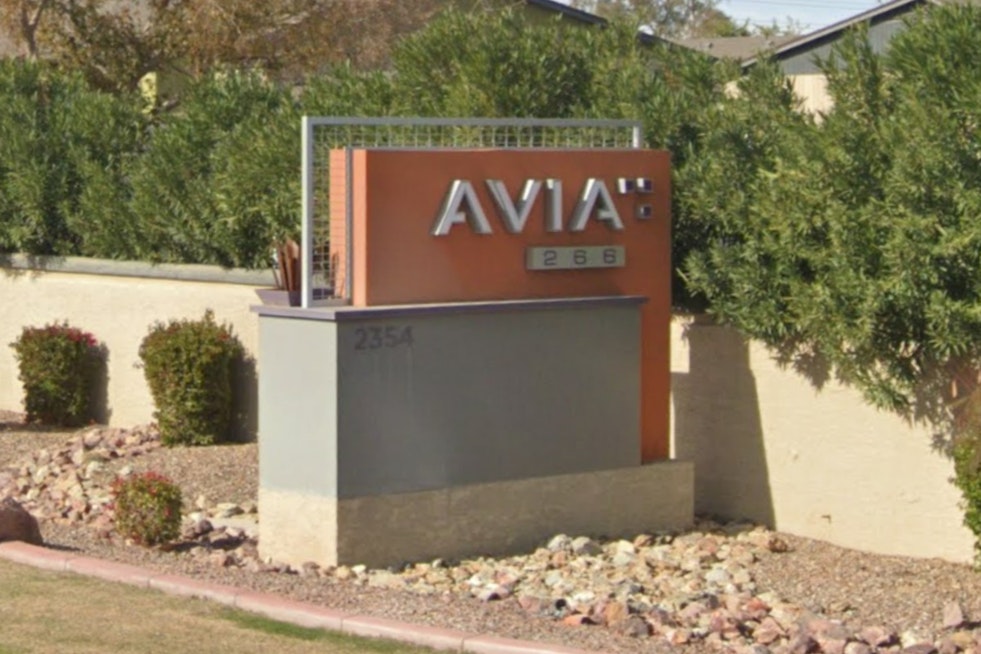 ColRich Grabs 1984 Mesa Complex for $52.4M, Bets Big on Aging Rentals
