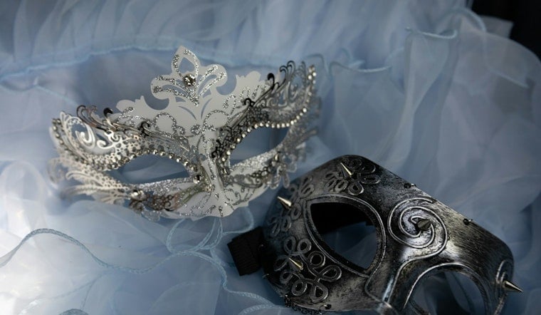 Corona Del Mar’s Roger’s Gardens Unmasks Free ‘Moonlight Masquerade’ Halloween Spectacle