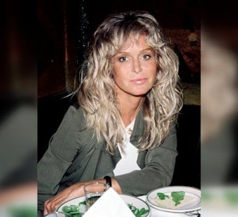 Corpus Christi Approves Bronze Farrah Fawcett Statue Near Selena Memorial