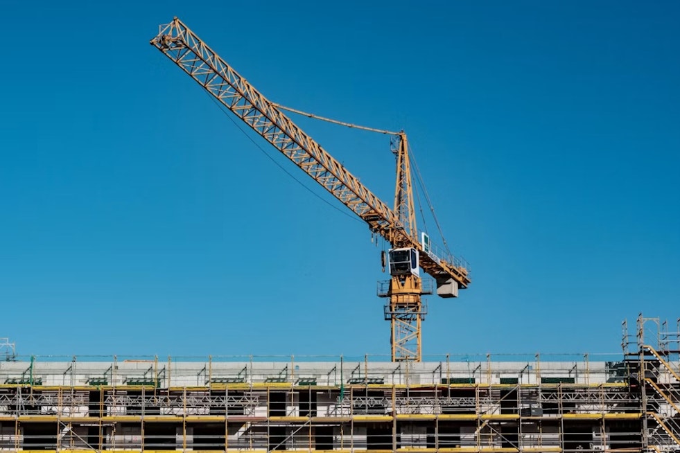Crane Arrives at Tam Valley's 156 Shoreline Site as Permits Still Lag