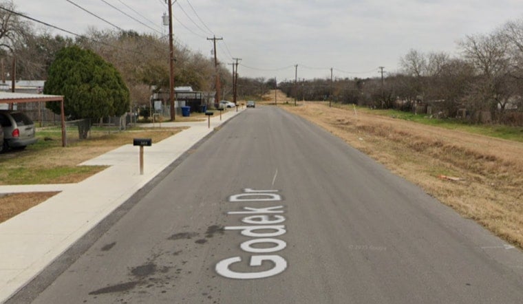 Cyclist Shot in Leg by Passing SUV on San Antonio's Southwest Side