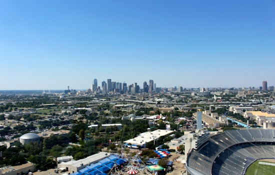 Dallas Roasts in 106-Degree Heat Wave as Ozone Alert Grips DFW