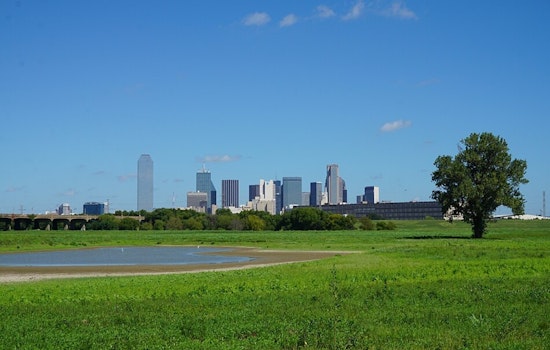 Dallas Sizzles as 100-Degree Heat, Ozone Alert Choke DFW
