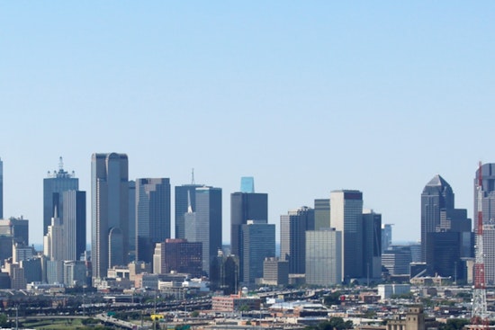 Dallas Sizzles in Sleepless Heat Wave as 100-Degree Days Grip the City