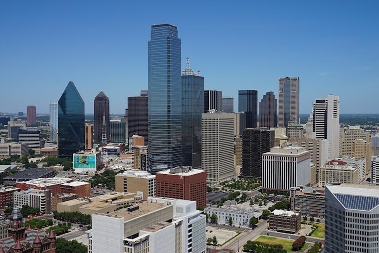 Dallas Sizzles Into 100-Degree Week as North Texas Grass-Fire Risk Grows