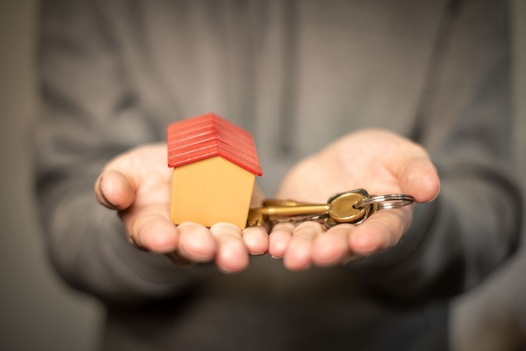D.C.-Area Workers Need $181,000 to Buy a Home, So They're Staying With Mom