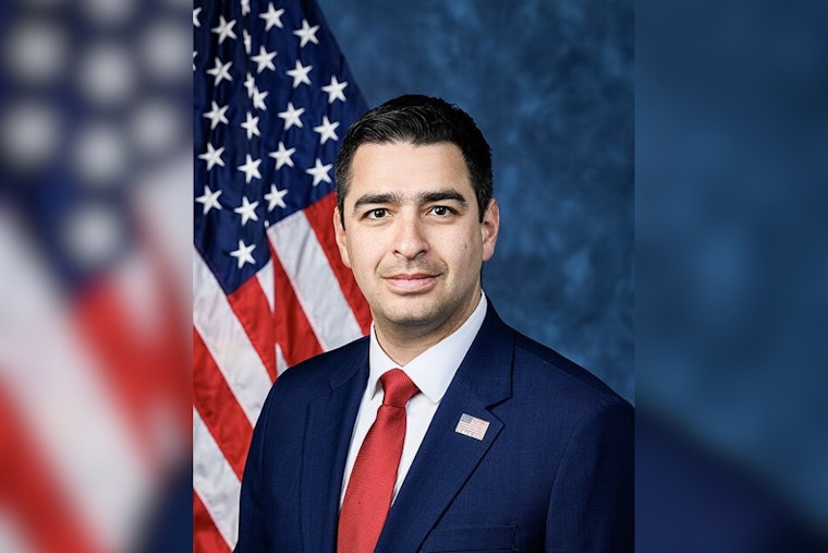 Democrats Target Gabe Evans With Spanish-Language Medicaid Ad in CO-08