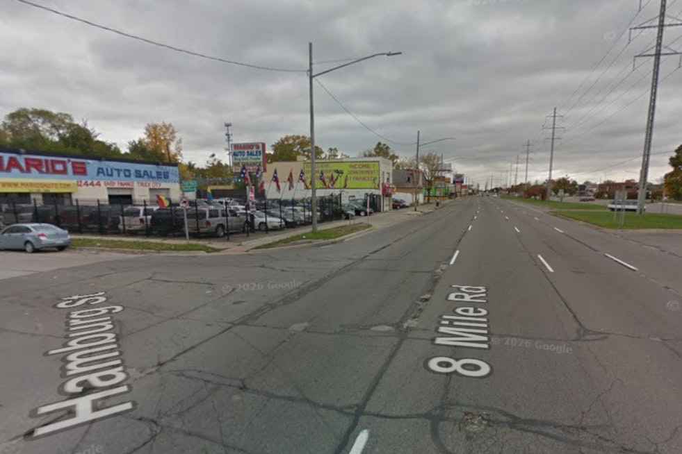 Detroit Motorcyclist in 40s Killed as Driver Runs Red Light on 8 Mile