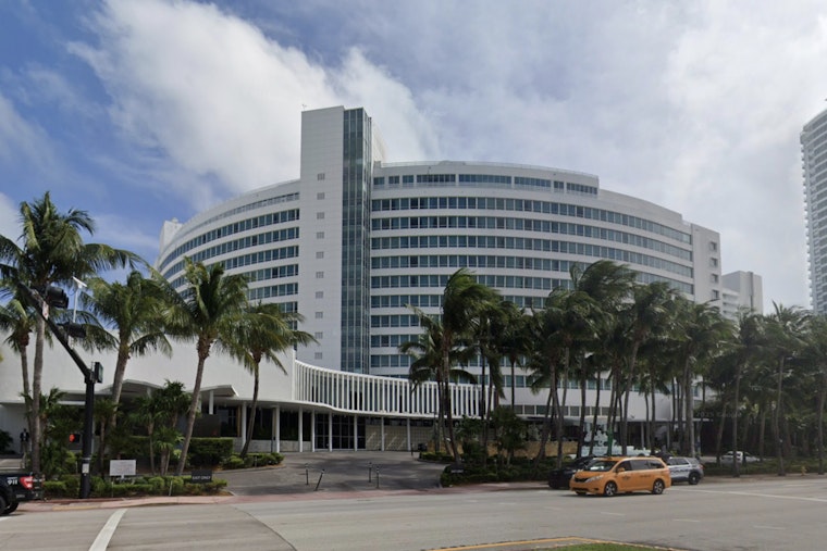 Disbarred Lawyer Fights Fontainebleau Water Park, Says His Dog and Kids Will Suffer