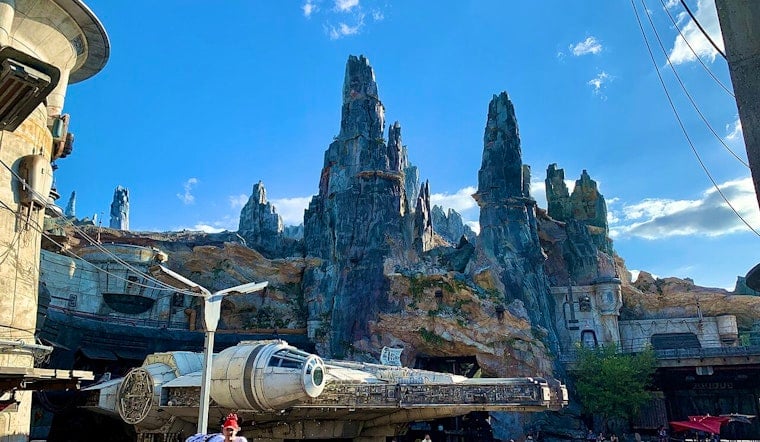 Disney and Fortnite Link Millennium Falcon Ride to New Smugglers Gambit Game