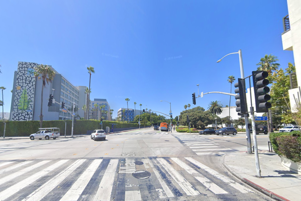 Divine Traffic Jam: Giant Chariots Take Over Santa Monica, Roll to Venice Beach for 50th Festival