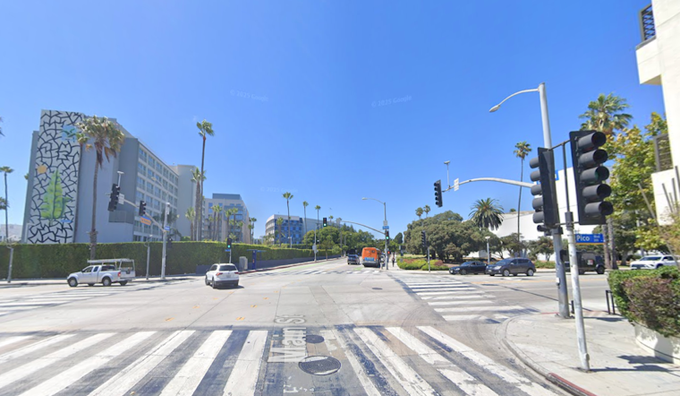 Divine Traffic Jam: Giant Chariots Take Over Santa Monica, Roll to Venice Beach for 50th Festival