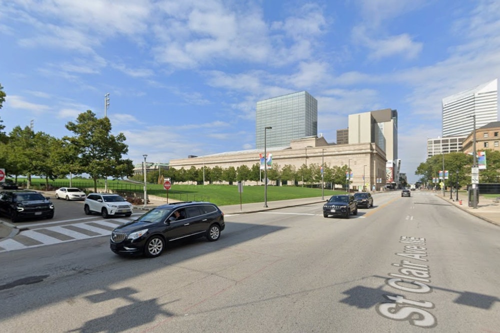 Downtown Cleveland Fills Its Grocery Void With New Mall B Farmers Market