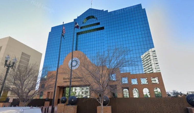 Downtown El Paso Courthouse Turns Gallery for Border Photographer's Roots