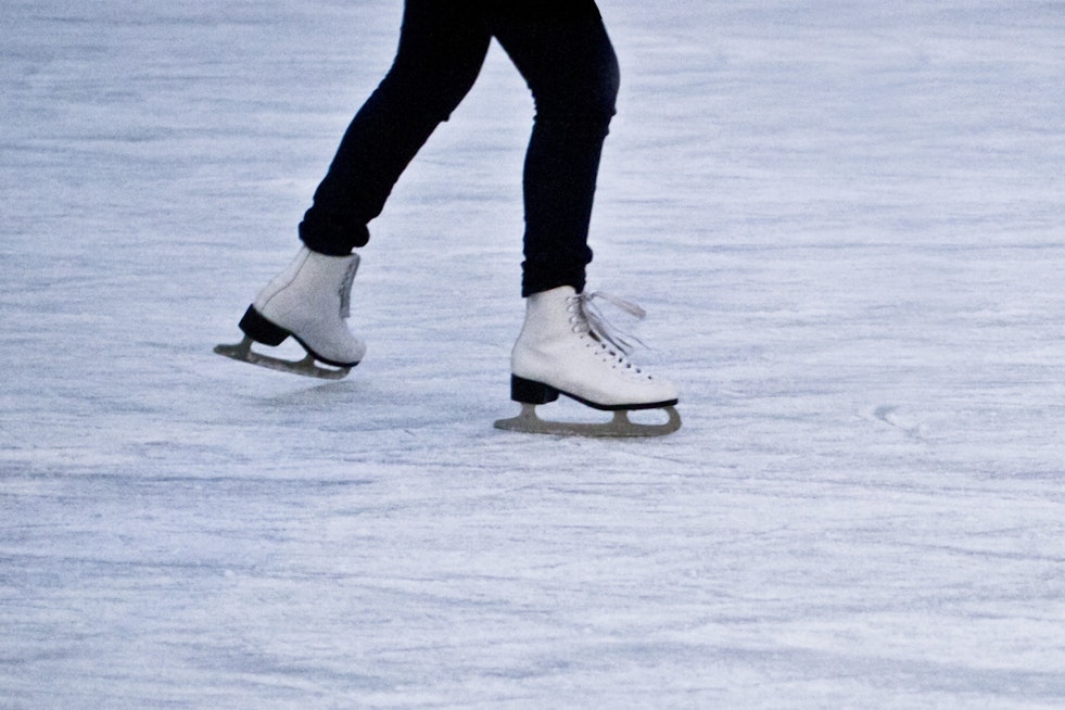 Downtown Hannibal Gets a Winter Ice Rink, Free for All to Skate
