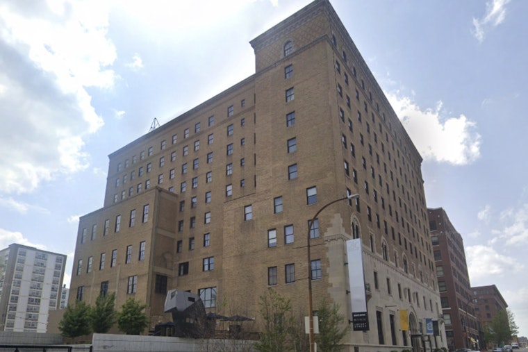 Downtown St. Louis Hotel Marks 100 Years With Jazz, Art and a $192.60 Room Rate