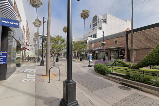 Dragon Alley Swaps Coffee Cups for Smash Burgers on Santa Monica's Promenade