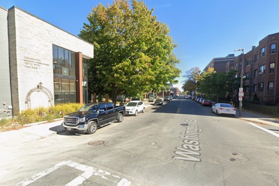 Driver Speeds at Kippah-Wearing Couple Outside Brighton Synagogue, Screams Slur