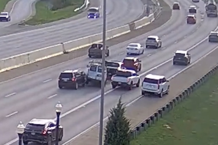 Driver Stops Mid-Lane on I-670 in Columbus, Sparks Crash and Flees Scene
