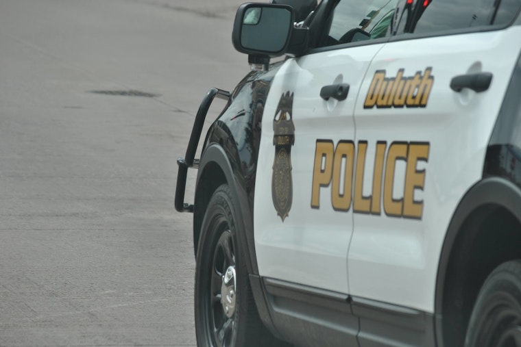 Duluth Woman Fights Off Attacker Trying to Yank Her From Truck at Stoplight