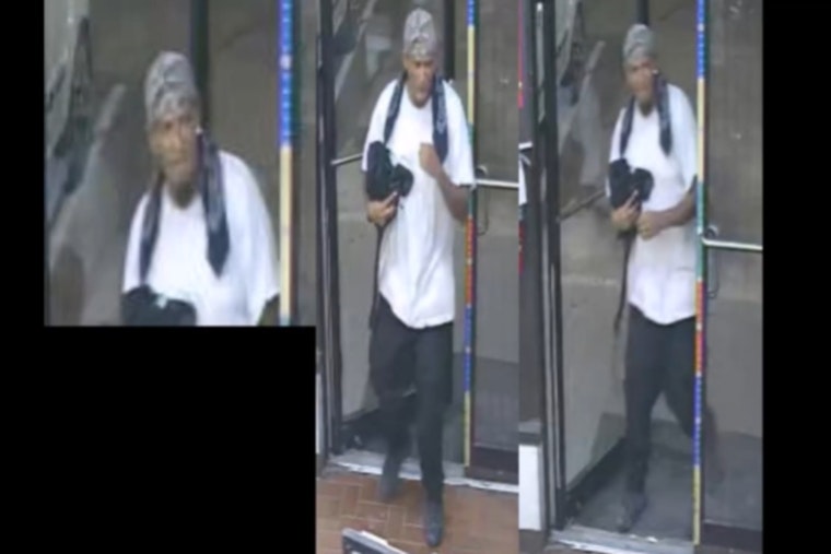 East Houston Wallet Grab Turns Into Felony Case, One Suspect Still Missing