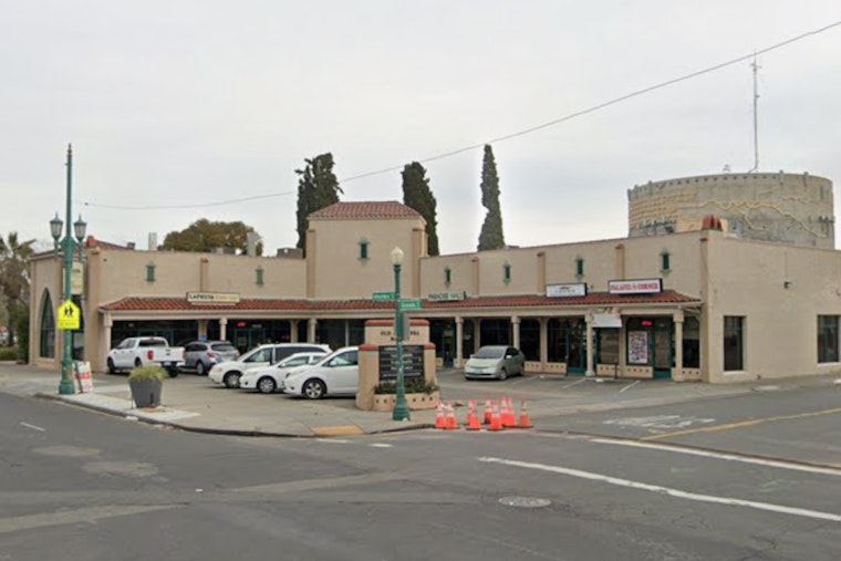 East Sacramento Pizza Spot Swaps Falafel for Halal Smash Burgers