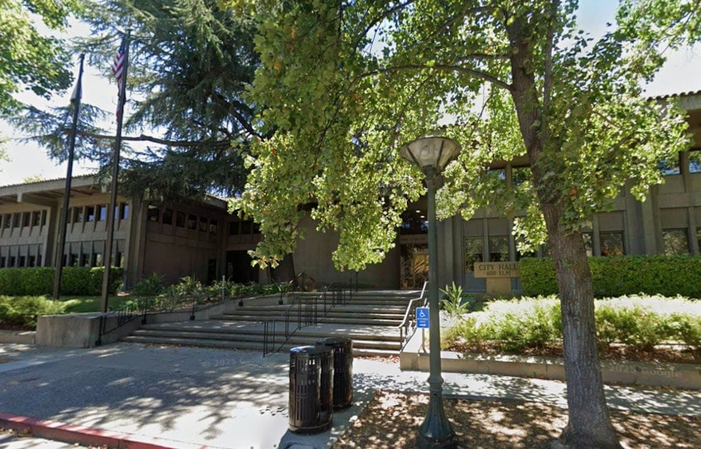 East San Carlos Braces for SB 79 Towers as Neighbors Rush to Get Ahead of It