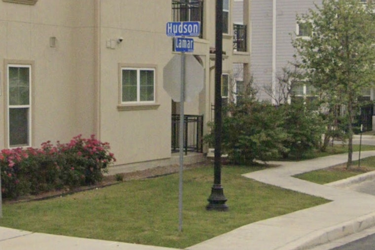 East Side Stabbing Leaves Blood Trail Across Lamar Street Apartment Lot
