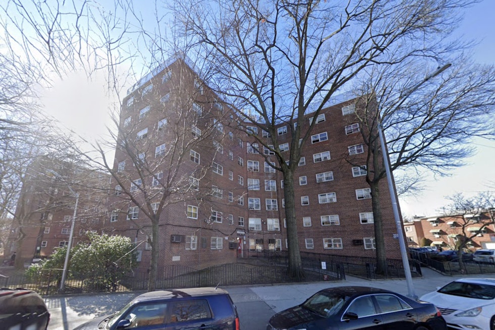 Eastchester Gardens' $391M Overhaul Puts Bronx Residents in the Inspector's Chair