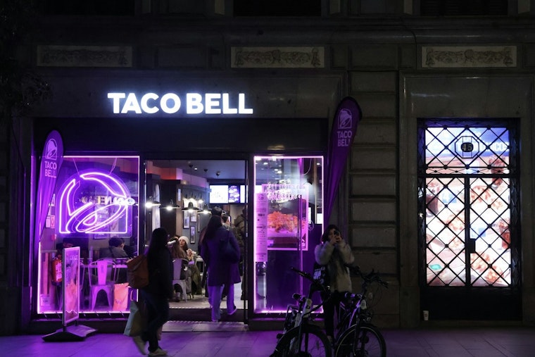 Eastvale Taco Bell to Replace Shuttered Fatburger at Busy Hamner Ave Site