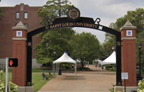 Ed Helms Basketball Comedy Films at SLU, Needs 1,800 St. Louis Extras