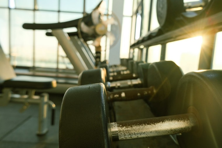 EōS Lux Gym With Cold Plunge, Hot Tub to Replace Sunset Strip Crunch