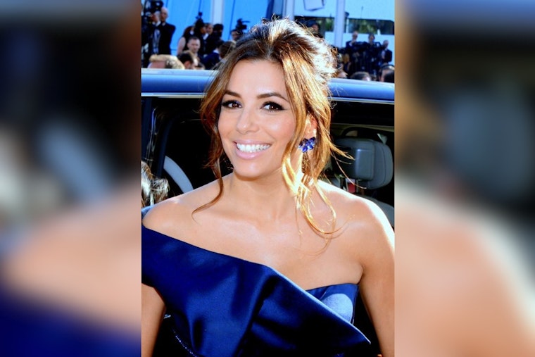 Eva Longoria, DeMarcus Ware Tour Arlington and Dallas for Roku's NFL Hometown Eats