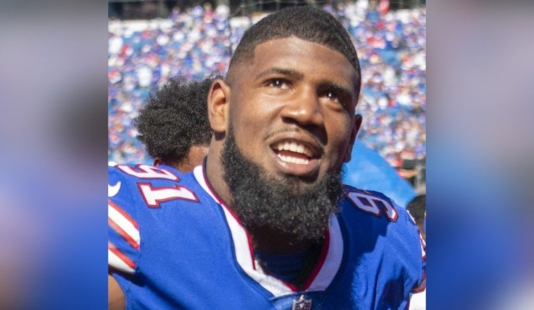 Ex-Houston Cougar Ed Oliver Mourns 2-Year-Old Son Who Drowned in Huffman