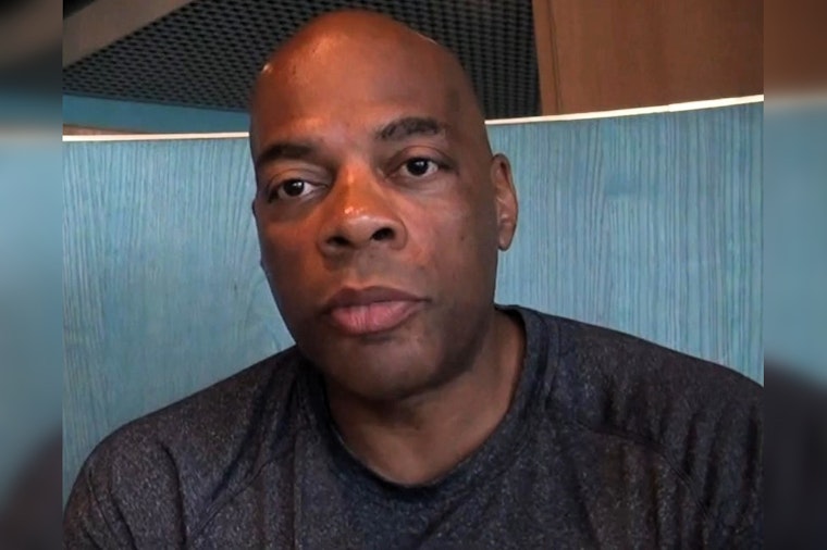 Ex-Stealth Bomber Mechanic Alonzo Bodden Brings News-Fueled Comedy to Houston