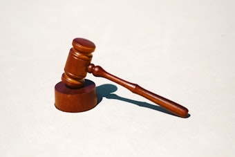 Fake Pilot Scammed Free Flights for 5 Years, Faces 20 Years After Honolulu Plea