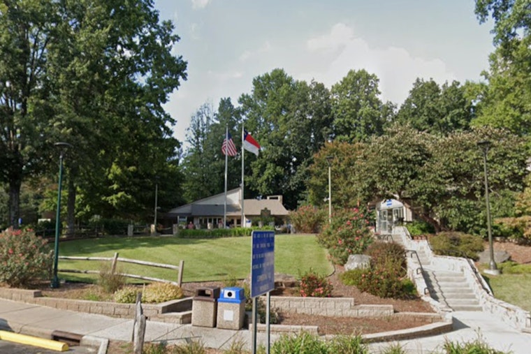 Falling Tree Limb Kills SC Woman at Busy I-77 Welcome Center in NC