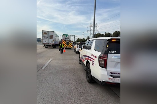 Fatal Crash Shuts Down Hardy Toll Road at East Richey, Drivers Told to Reroute