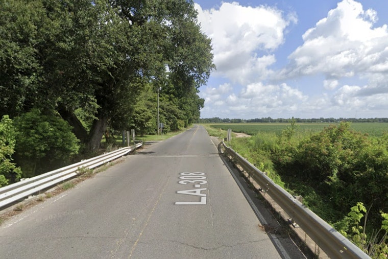 Fatal Crash Shuts Down LA 308 Near Ascension-Assumption Parish Line