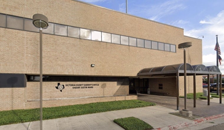 FBI Tracks Victoria Teen to Bus Stop Over Middle School Threat Post