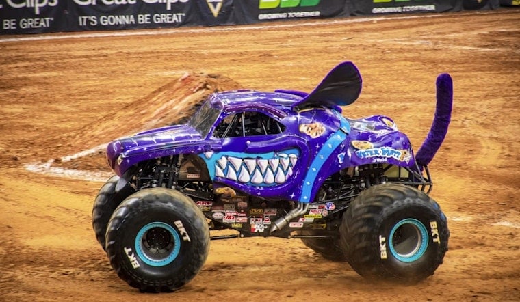 Fire-Breathing Robot Dinosaur, New Rhinomite Truck Storm Nationwide Arena