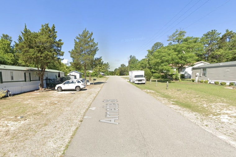 Fire Destroys Jackson Hamlet Home, Kills One as Neighbors Fought to Get Back In