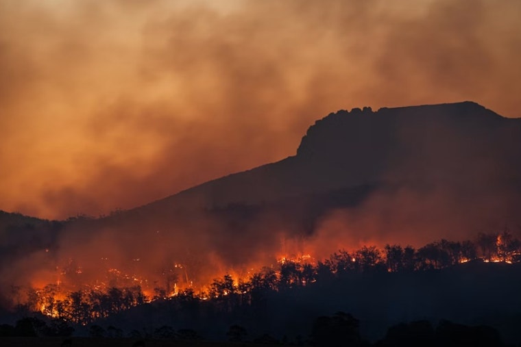 Flat Fire Erupts Near Grass Valley, Torches 12 Acres Amid 108-Degree Heat