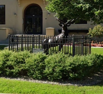 Fore Good: Oconomowoc's Historic Elk Statue Heads to Lac La Belle Golf Course
