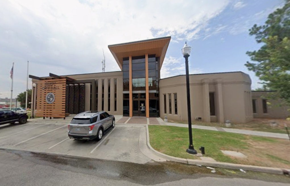 Former Bixby Official Sues City, Says Council Hid Sunshine Law Violations