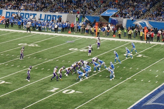 Former Lion Morice Norris Brings Champion Games to Detroit's East Side