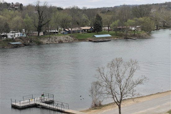 Forsyth Man, 79, Dies After Car Crosses Highway Y, Plunges Into Lake Taneycomo