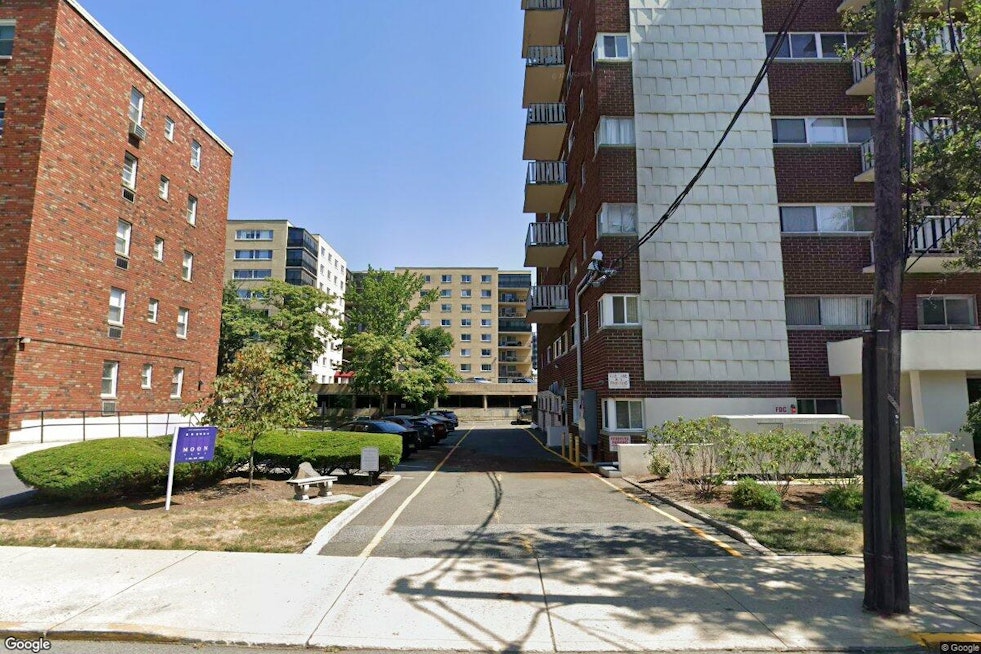 Fort Lee Mom Found Passed Out Drunk While Son, 6, Wandered Parking Lot Alone