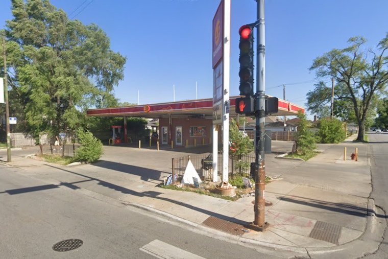 Four Suspects Ram Jeep Into Chatham Gas Station, Flee In Red Acura