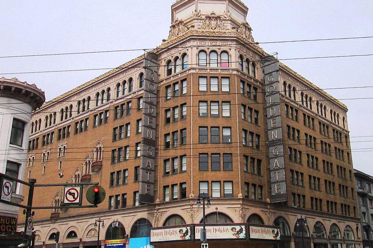 Fraggles Storm SF's Golden Gate Theatre With Giant Gorg, Doozers in Tow